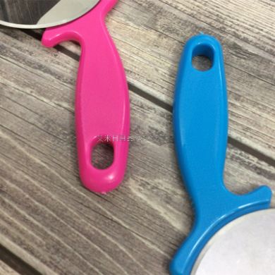 TF-披萨切刀430不锈钢面包切烘焙工具滚轮刀圆形切片器披萨工具细节图