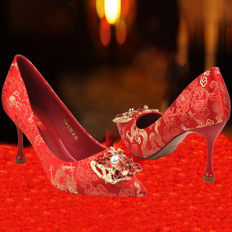 2020 Autumn And Winter New National Wind Water Diamond Dragon Phoenix Chengxiang Red Chinese Pointe High Heels Princess Bride Shoes