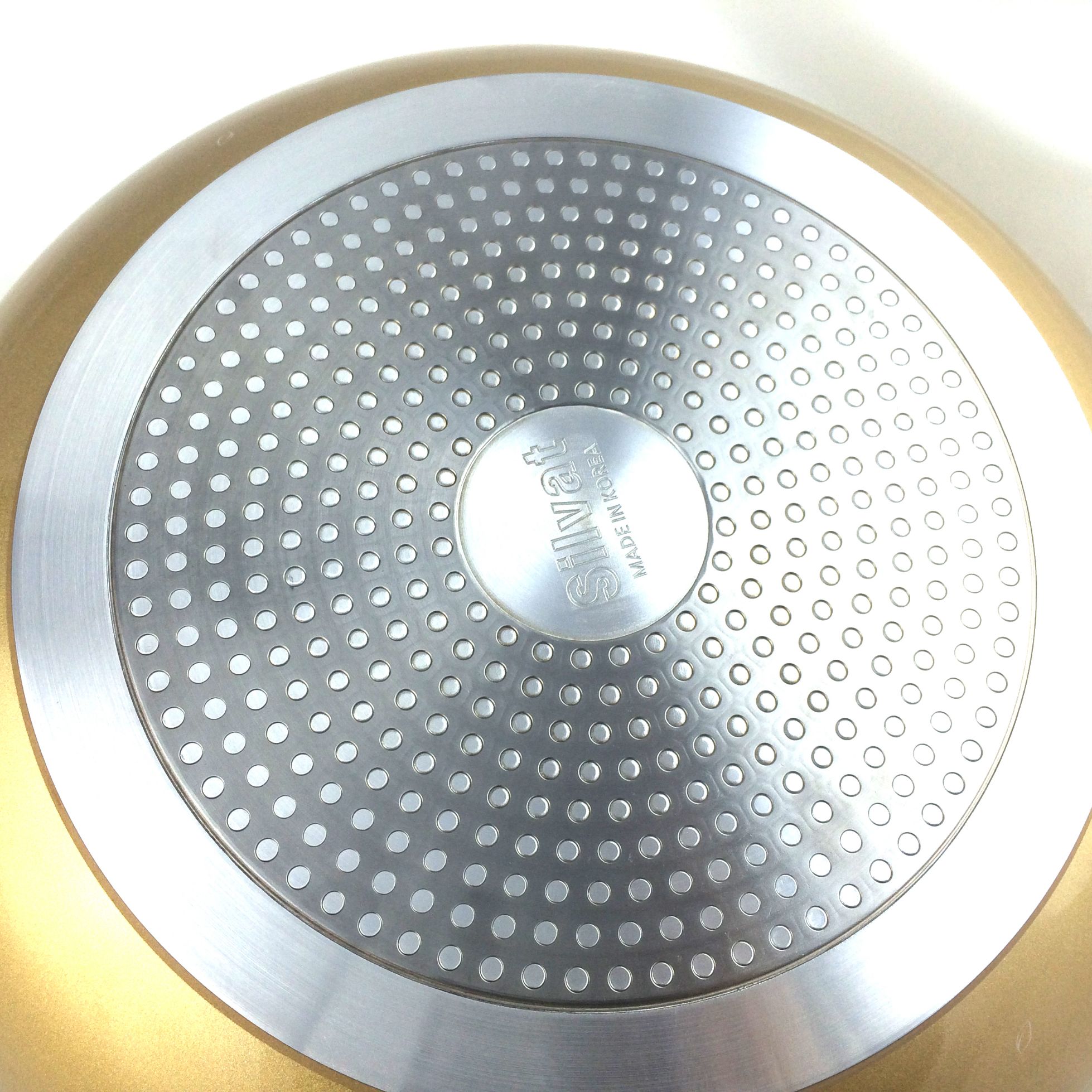Kitchen Code: Korean imported kitchenware, golden yellow universal non-stick wok, 32cm Application Scenario