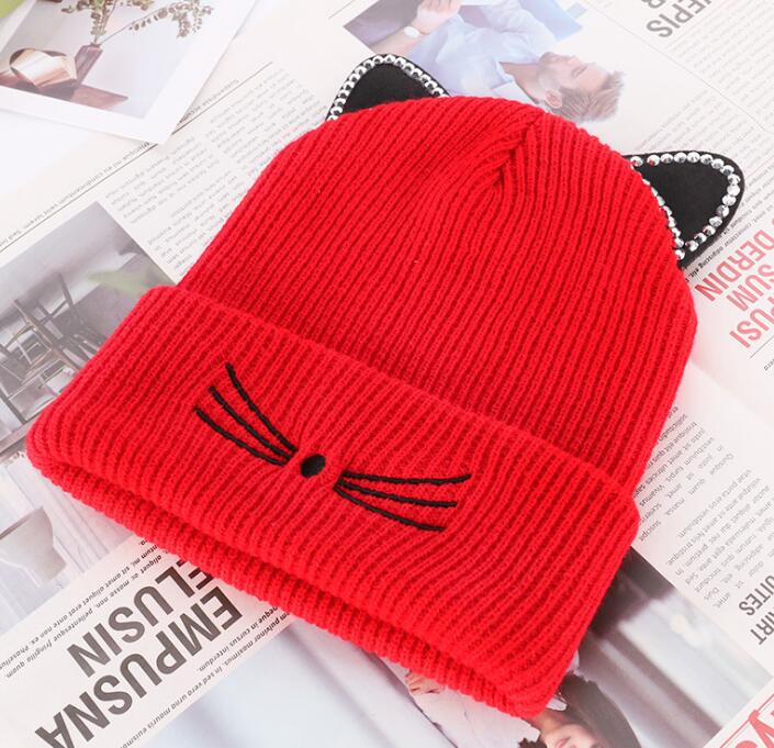 The new warm knit hat for autumn and winter is lovely Specification drawing