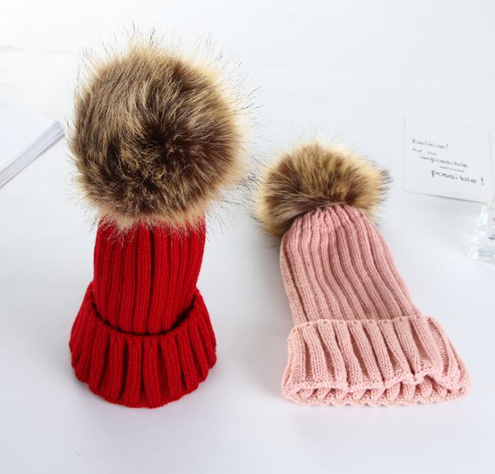 Korean version 2020 popular hairball hat curly hem pleated knitting hat detachable hairball hat wholesale details Picture