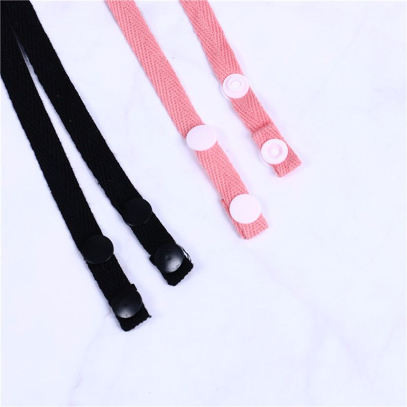 South Korea Fashion Mask Extended Rope Herringbone Hanging Neck Wind Rope Mask Anti-Loss Rope Pick And Wear Convenient [Foreign Trade Only] Application Scenario