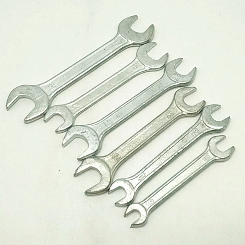 17-19mm galvanized wrench High strength forging manual deadhead double-open wrench Adjustable labor-saving wrench