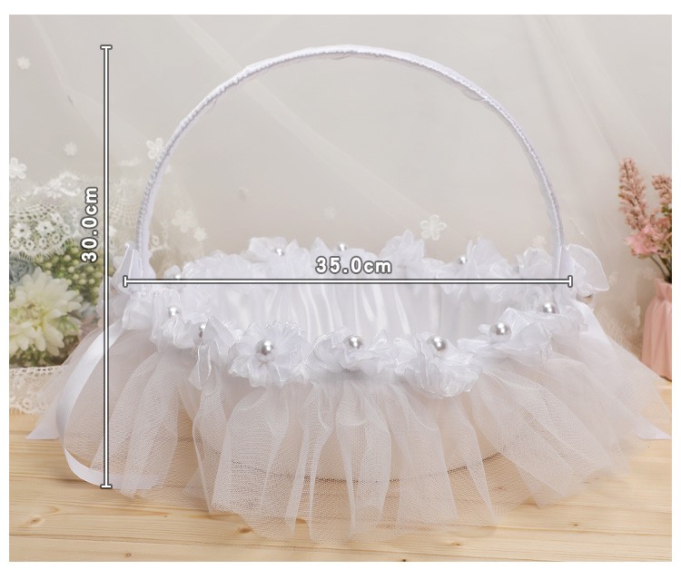 Western-style bamboo woven large flower baskets, Chinese wedding props, flower girls, bridesmaids scattering flowers, lace trim baskets, wedding supplies detail image 3