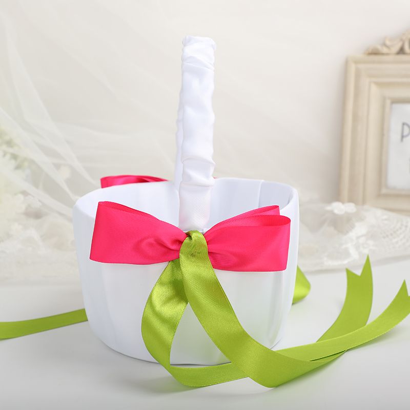 Western-style wedding flower baskets, wedding flower baskets, flower boys scattering flower baskets, wedding supplies Application Scenario