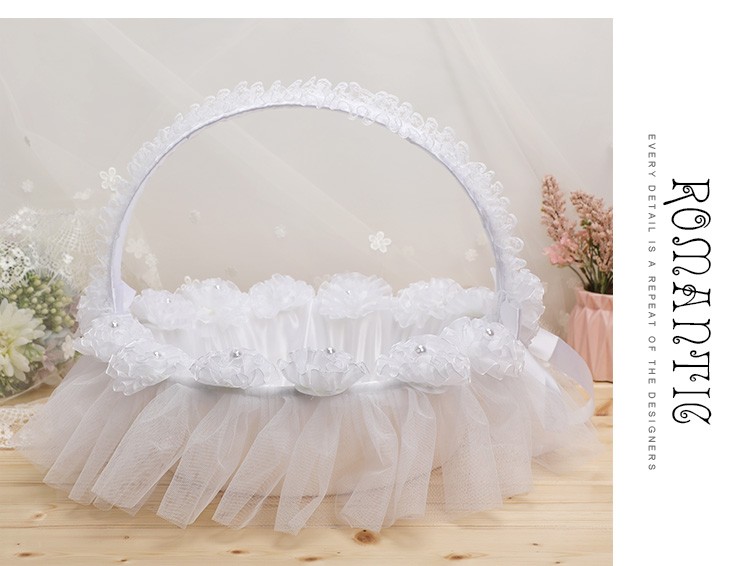 Western-style bamboo woven large flower baskets, Chinese wedding props, flower girls, bridesmaids scattering flowers, lace trim baskets, wedding supplies detail image 8