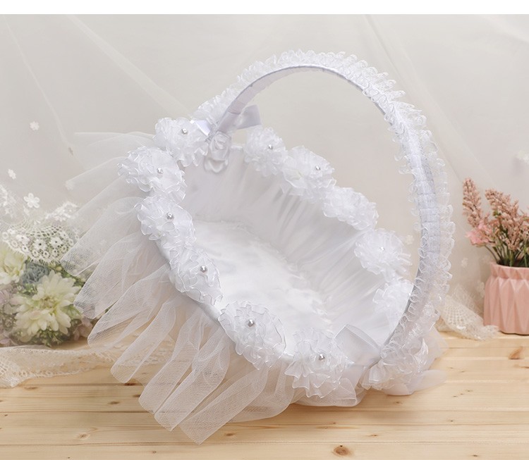 Western-style bamboo woven large flower baskets, Chinese wedding props, flower girls, bridesmaids scattering flowers, lace trim baskets, wedding supplies detail image 10