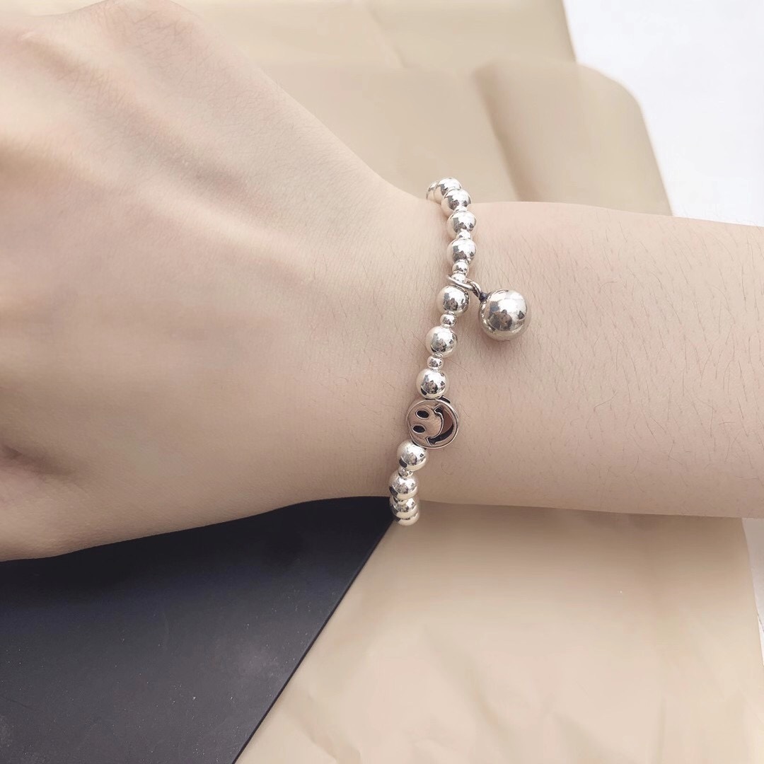UKI SILVER  与季S925纯银银珠笑脸手链
