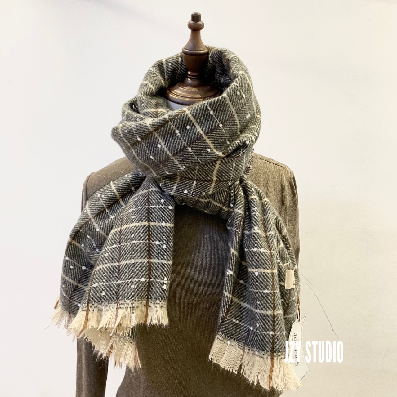 2020 Autumn And Winter New Plaid Korean Version Little Imitation Cashmere Scarf Windmill Fashion Thickened Everything Warm Plaid Black