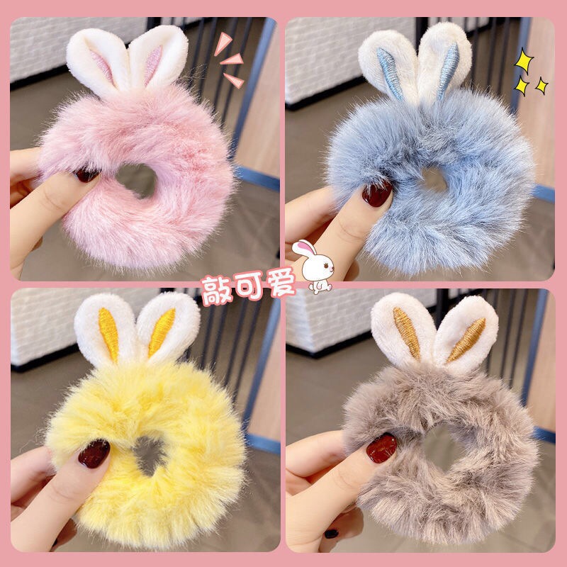 Autumn and winter plush hair strings, rabbit ear leather cases, furry hair bands, tie hair strings, popular minimalist girl ins headwear, rubber band accessories, alloy pendant accessories, resin accessories, pearl wrinkle beads detail image 3