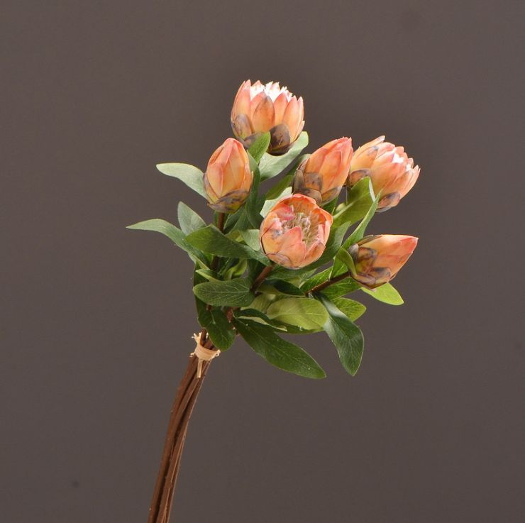 Factory direct sales of wedding artificial flowers, soft furnishings, floral art, wedding artificial hand-held bouquets, artificial flower arrangements, hand-tied little emperor flowers Item Picture