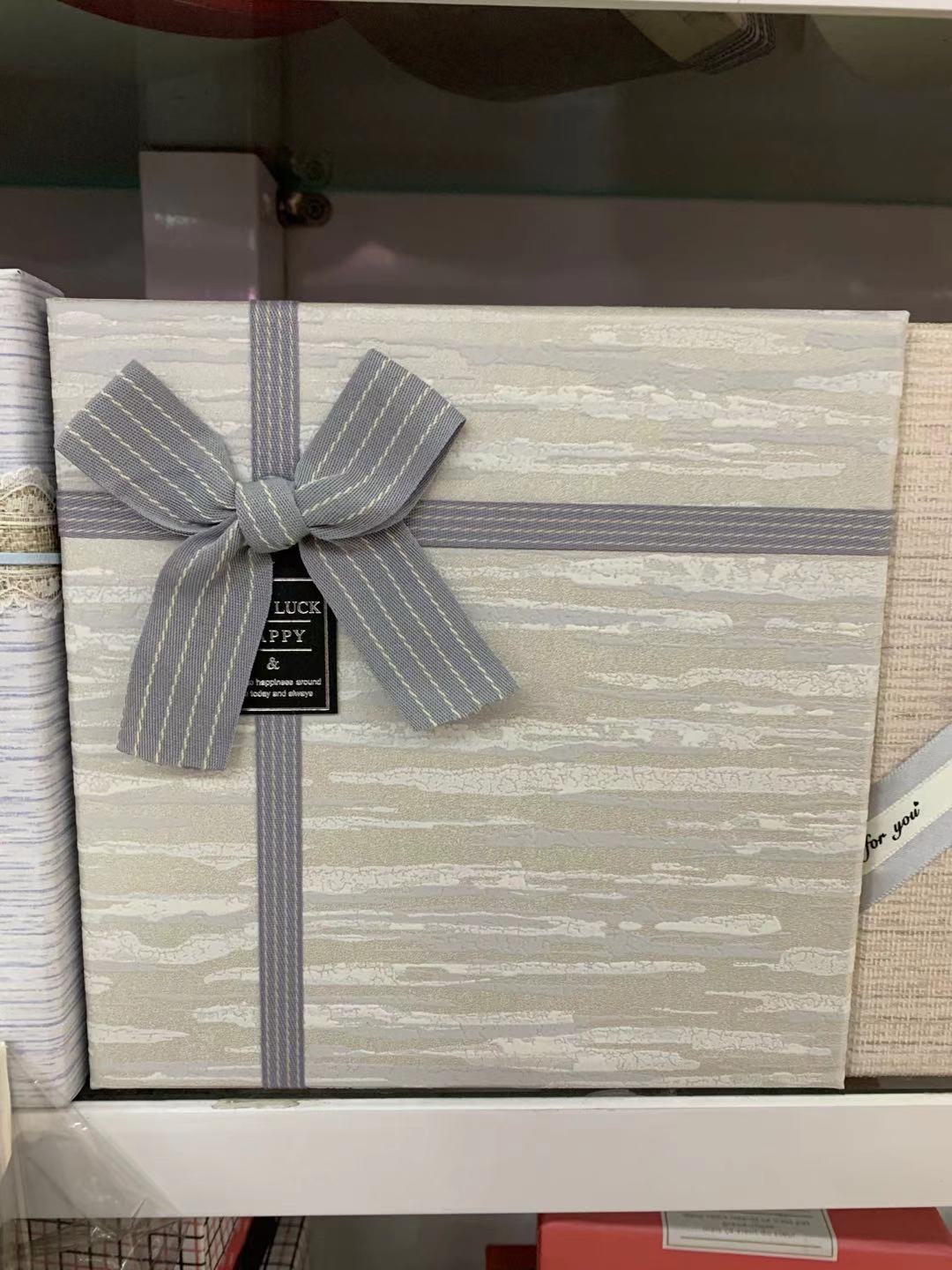 Imported Ribbon Series Gift Box details Picture