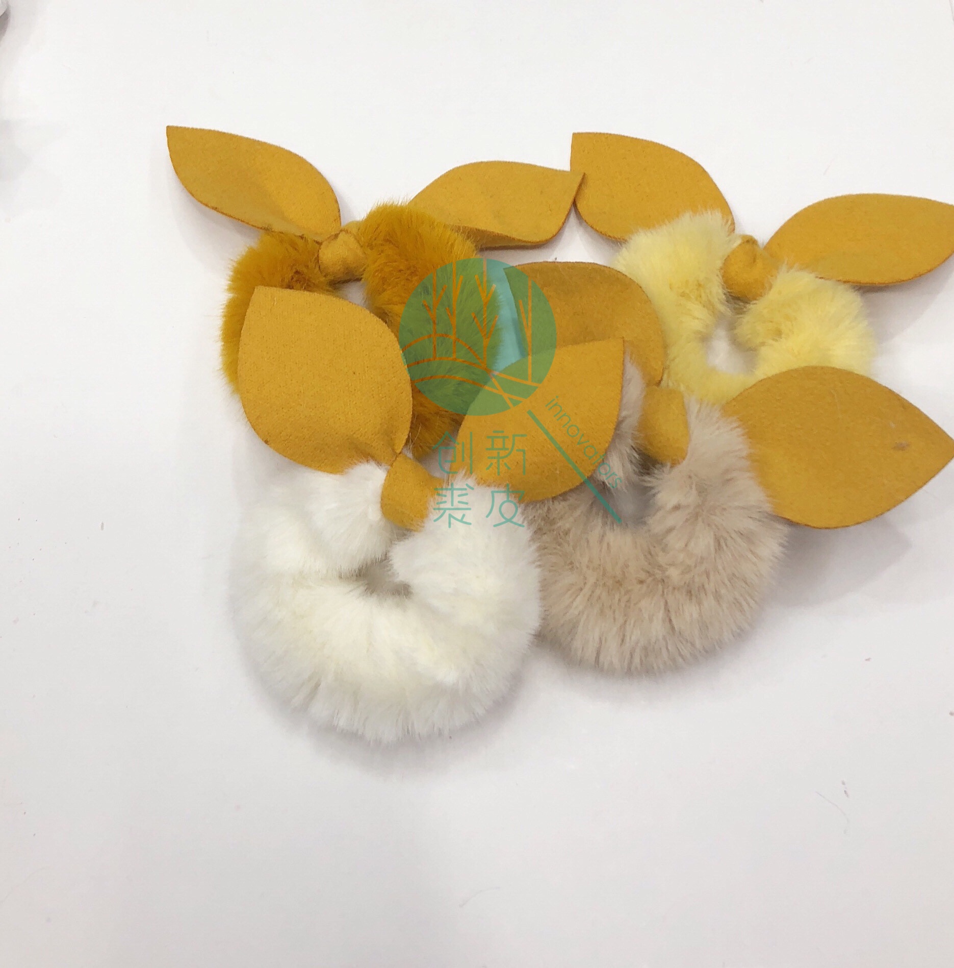 Cute Korean Internet celebrity autumn and winter style rabbit ears, bow, fluffy hair band, bun hairstyle, hair tie, headwear, accessories and accessories details Picture