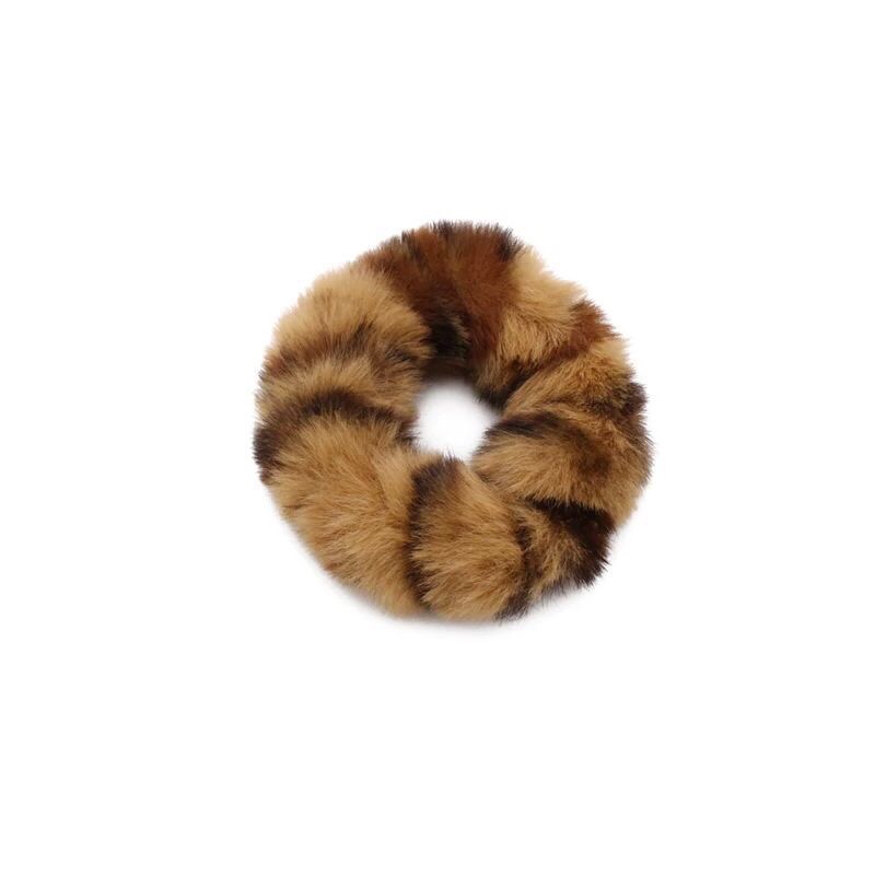 The autumn and winter leopard-print plush hair band imitating a rex rabbit is a popular Instagram style. It's sweet and cute. The double ponytail is super fairy-like. It's a thick hair accessory with a string detail image 2