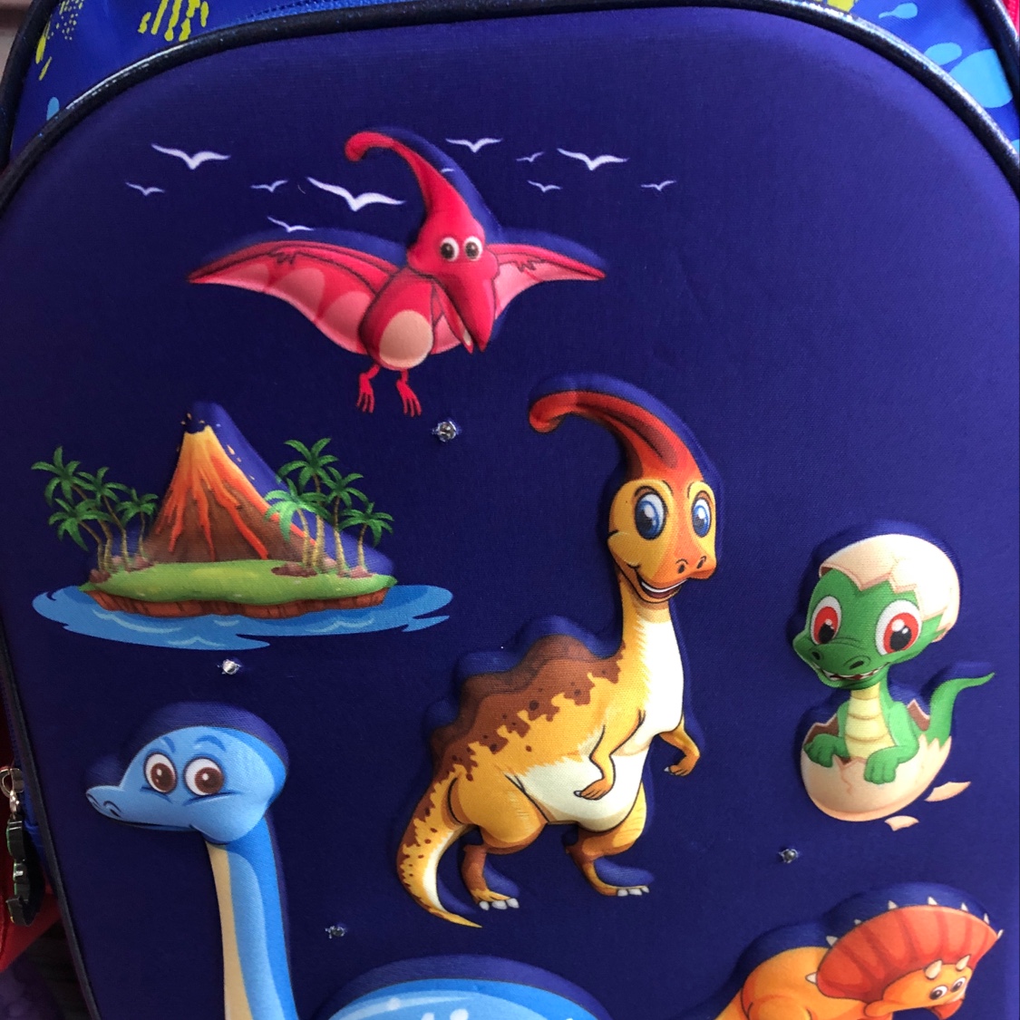 Dinosaur schoolbag