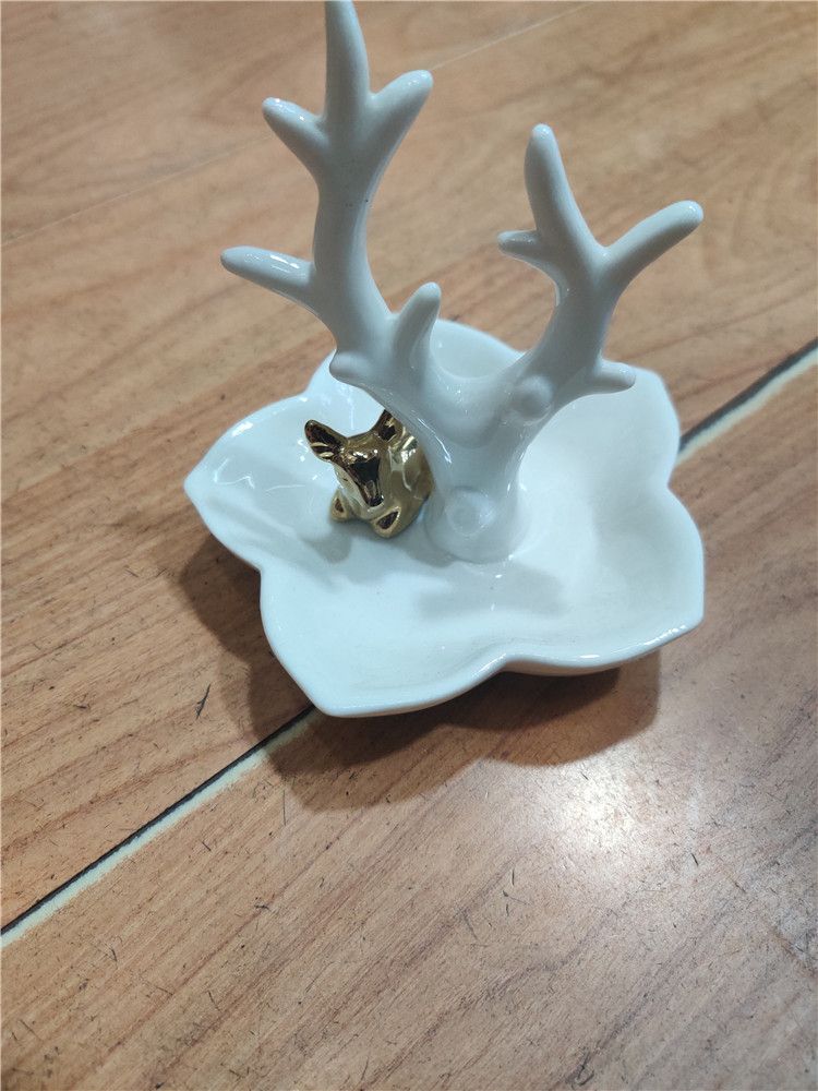 Jewelry frame 2 thumbnail