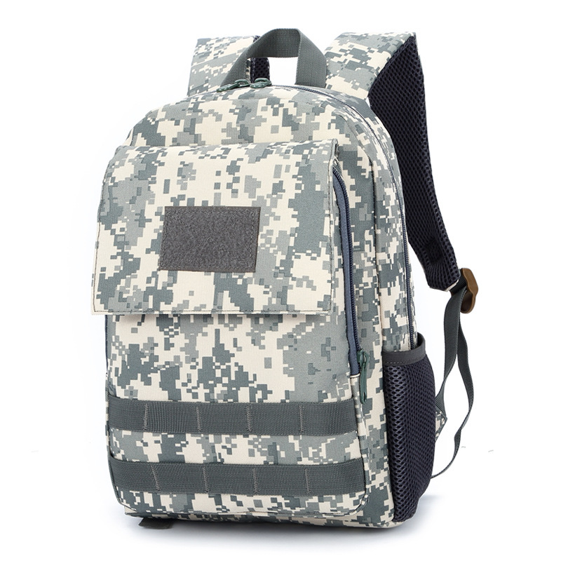 户外迷彩、军迷包实物图