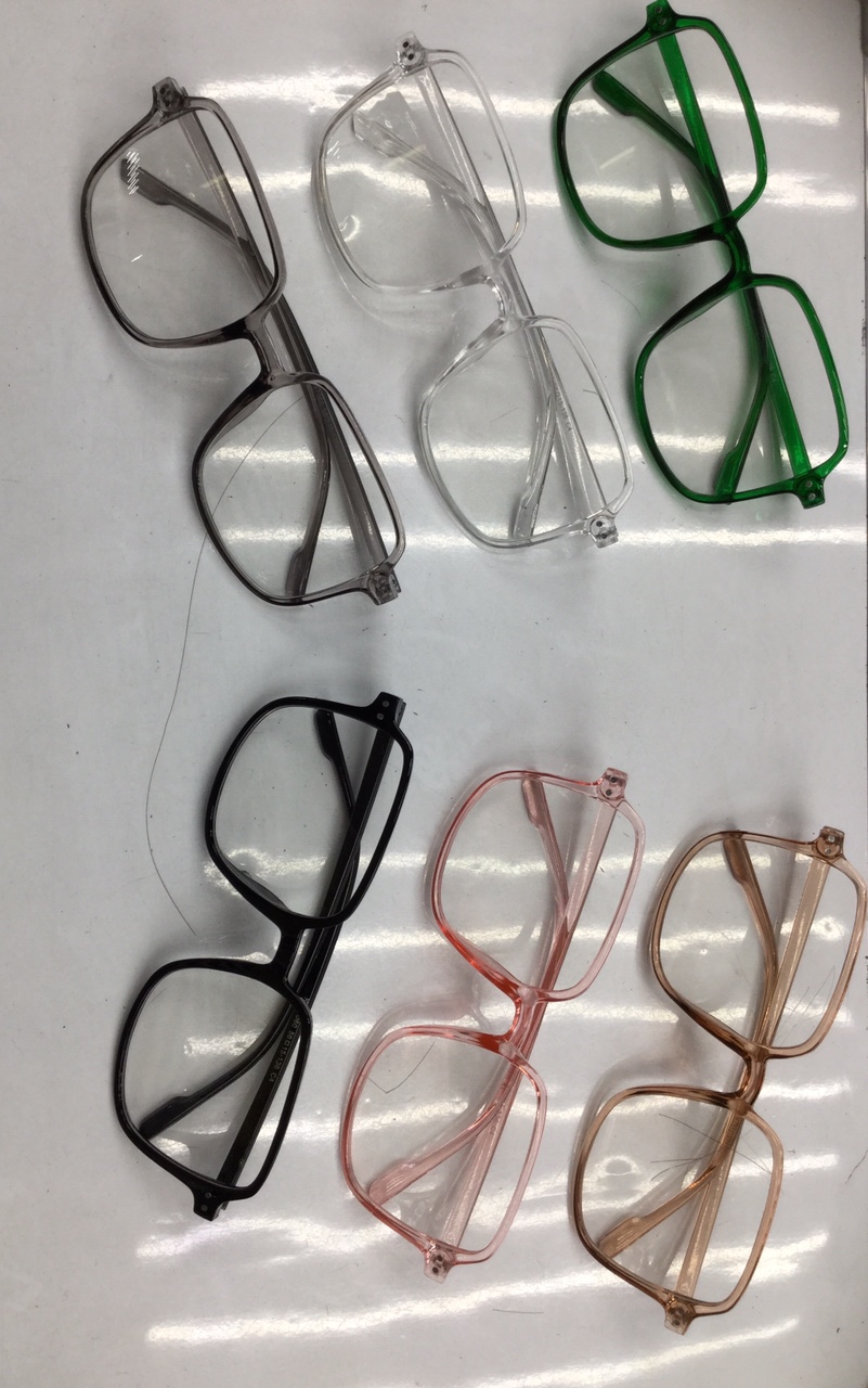 带钉大框平光眼镜装饰眼镜详情图1