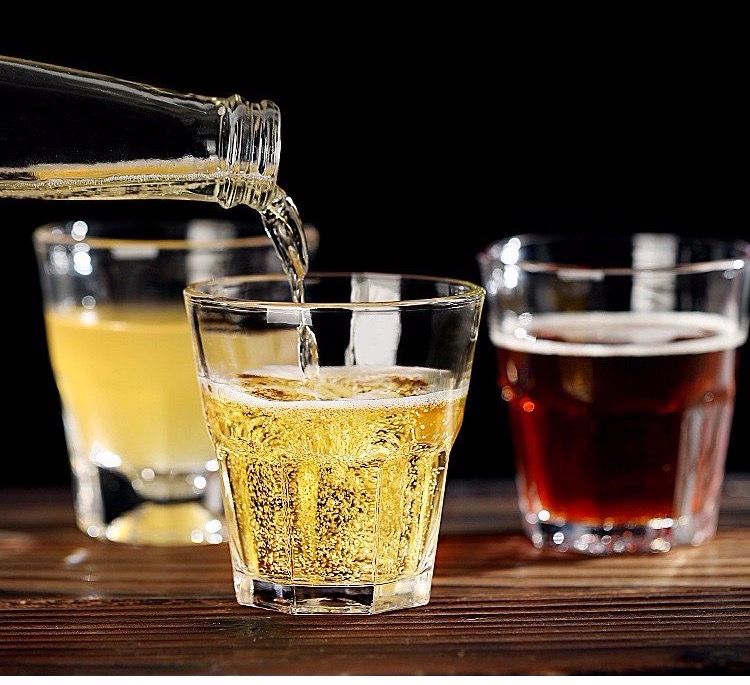 Tempered glass octagonal cups, barbecue restaurant beer mugs, whisky cups, Noel cups, bar and KTV wine glasses, wine utensils, Qing bar