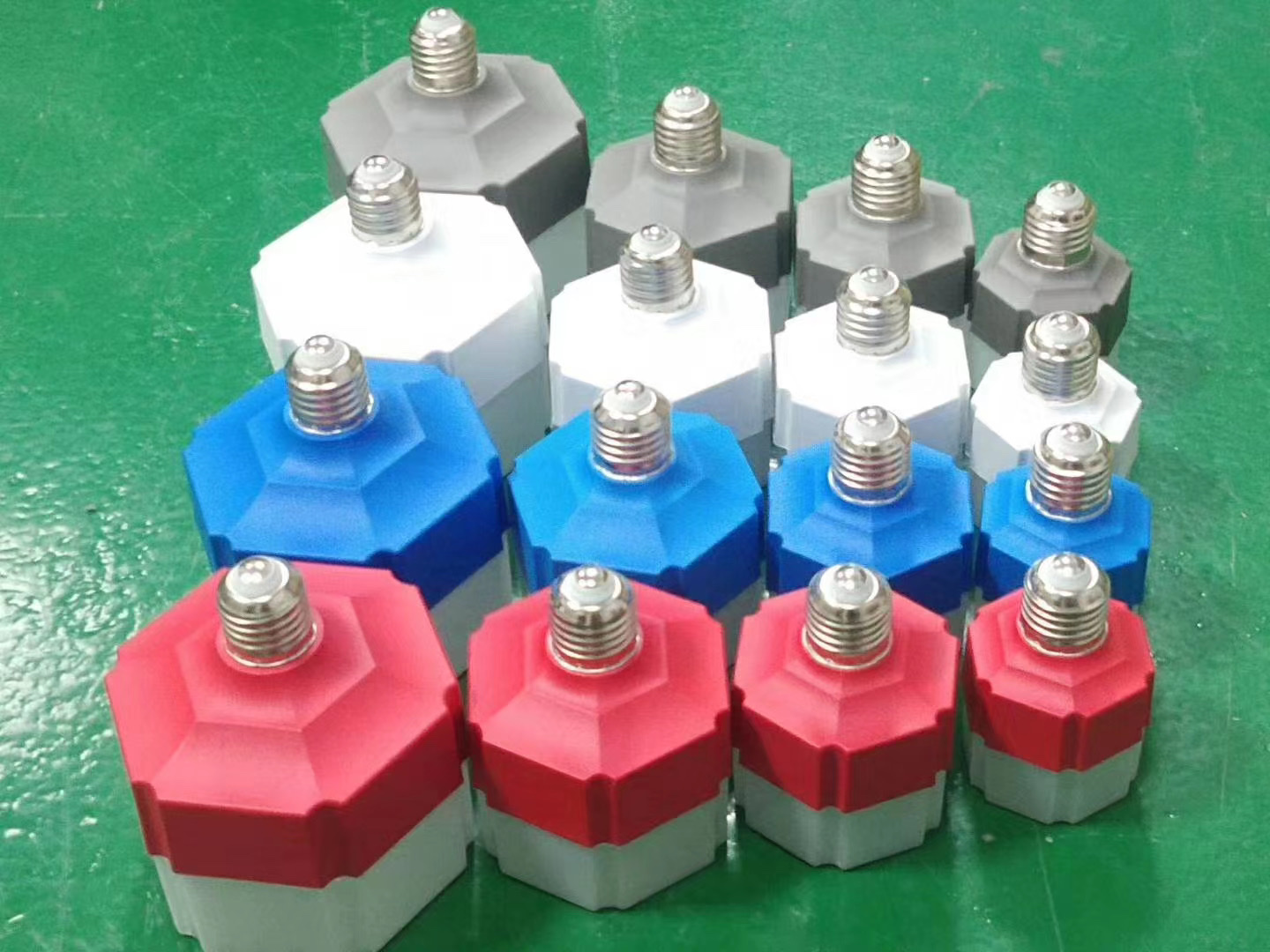 LED球泡高富帅T泡灯高亮节能无频闪家用室内照明灯具详情图11