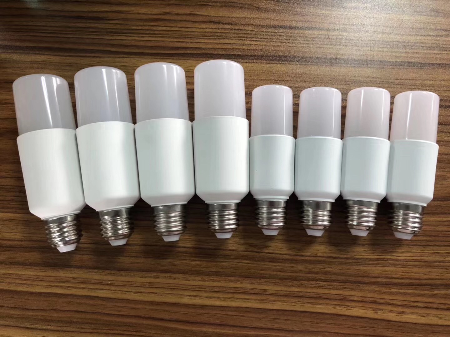 LED球泡高富帅T泡灯高亮节能无频闪家用室内照明灯具详情图15