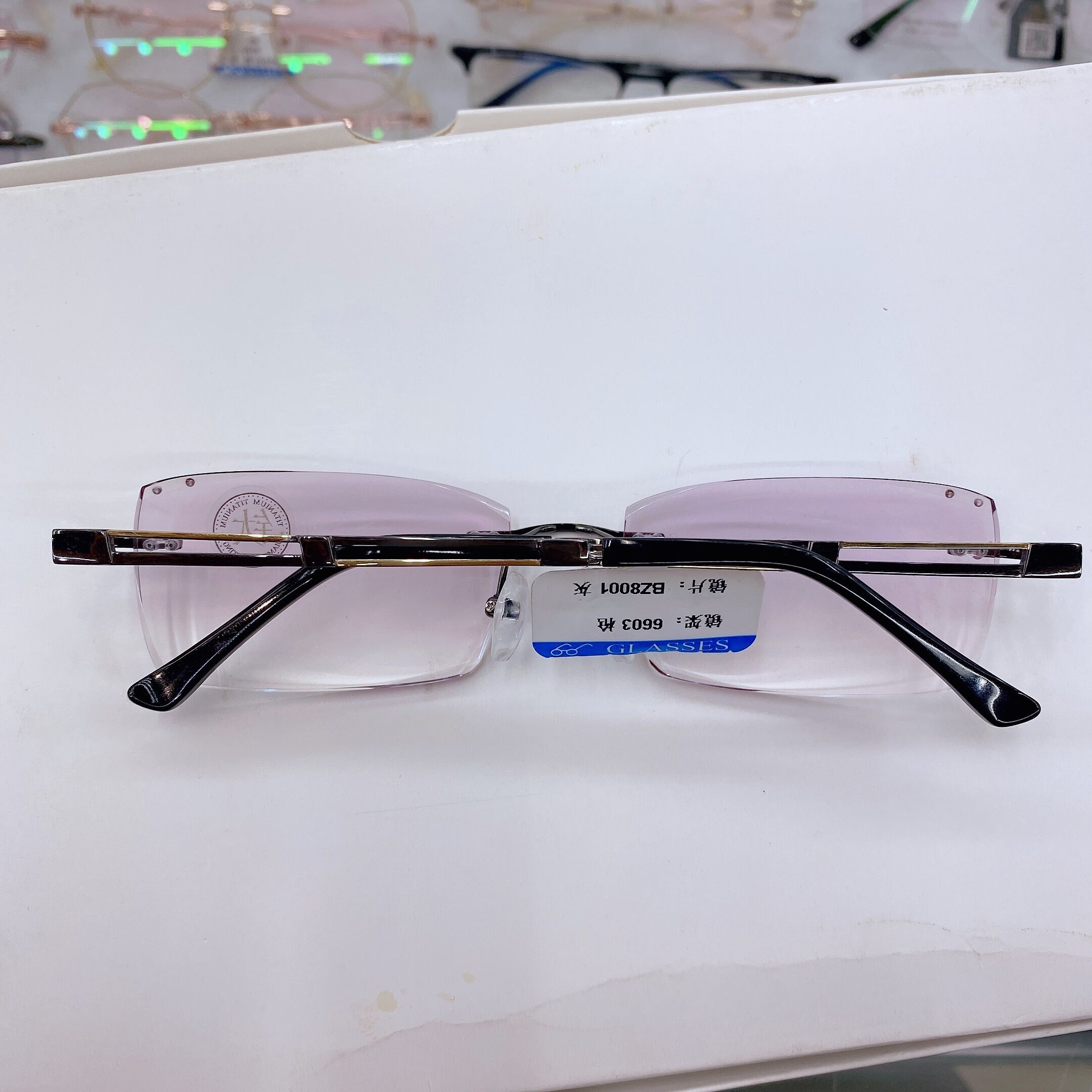 Pure titanium eyeglass frame, frameless frame, business men's myopia eyeglass frame brand, frame manufacturer wholesale Item Picture