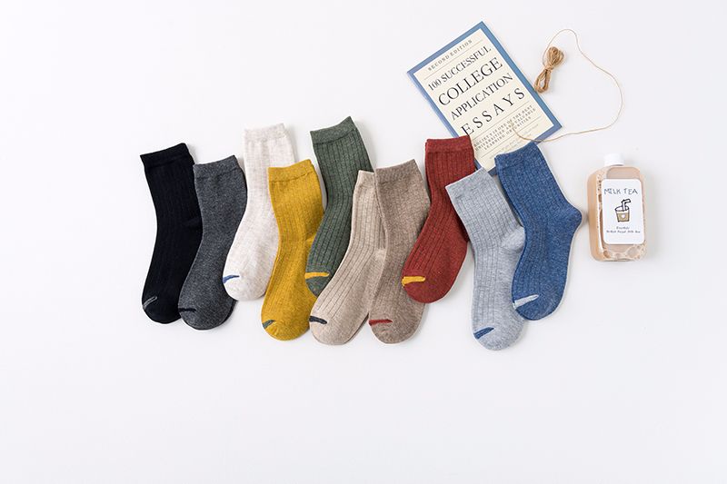 Best-selling couple socks, mid-range all-cotton men's and women's socks