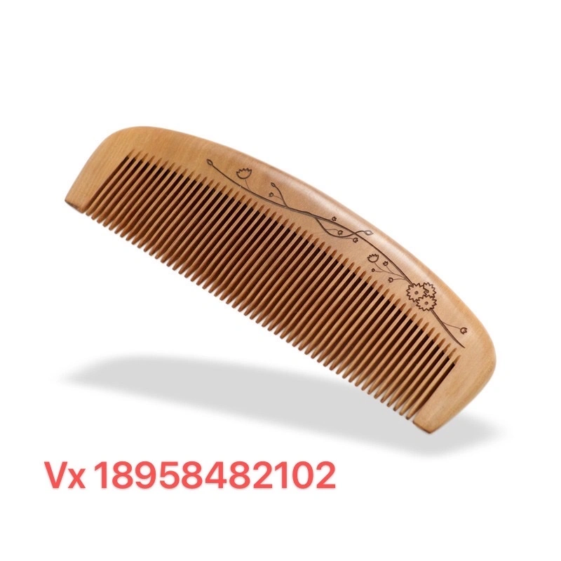 A large-sized monthly comb made of whole peach wood that won't harm hair is a must-have for daily use at home detail image 12