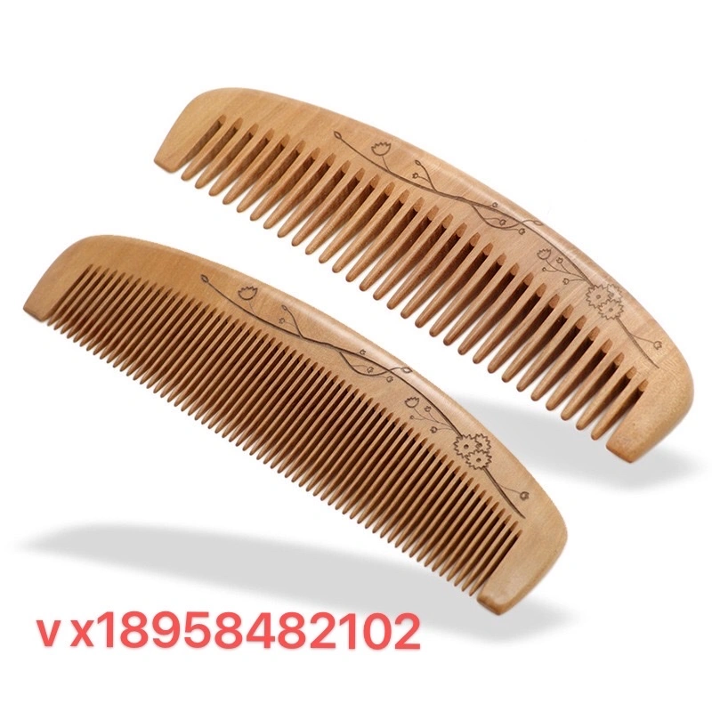 A large-sized monthly comb made of whole peach wood that won't harm hair is a must-have for daily use at home detail image 11