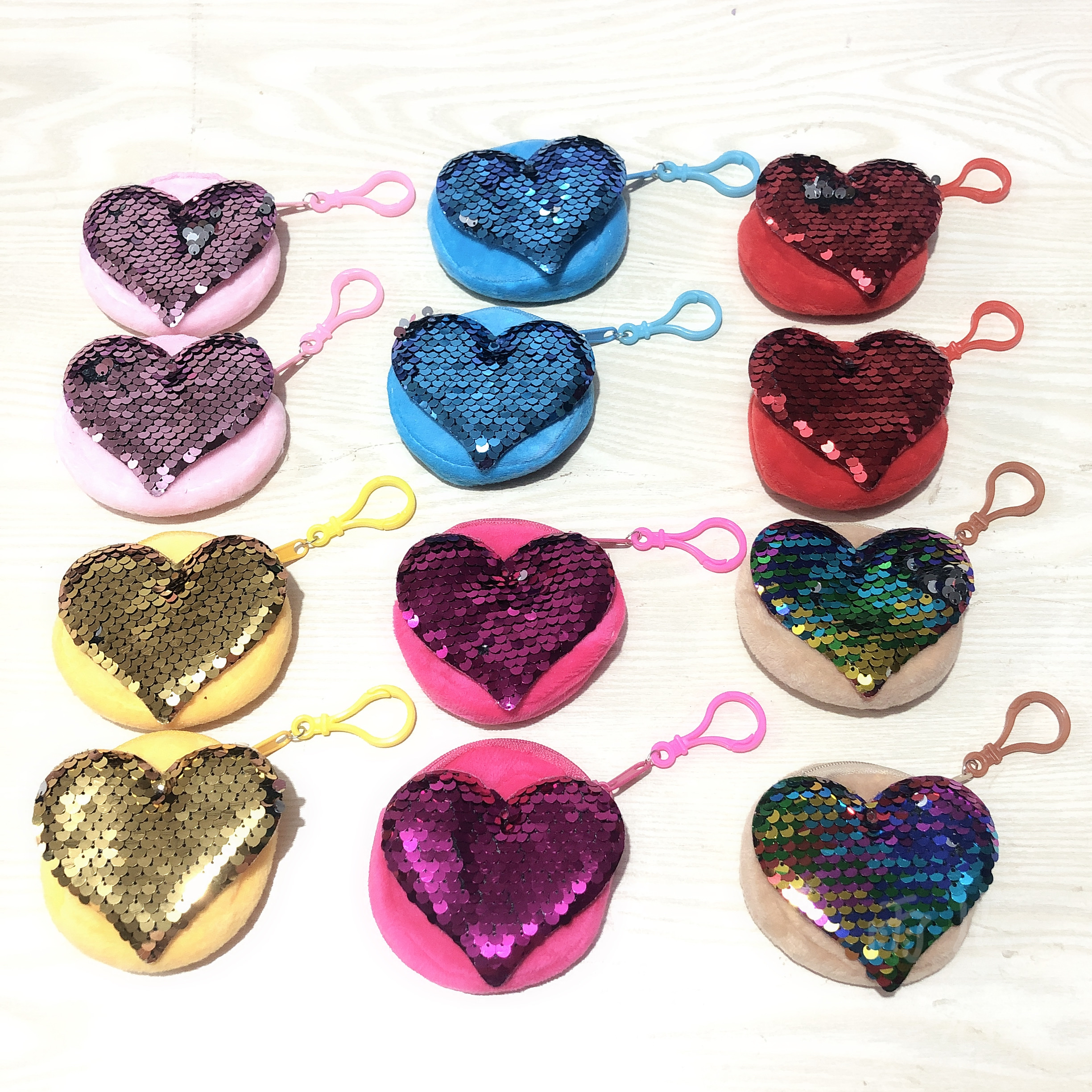 毛绒包8cm圆形钱包 爱心亮片贴片零钱包钥匙扣 毛绒零钱包 钱包硬币包详情图6