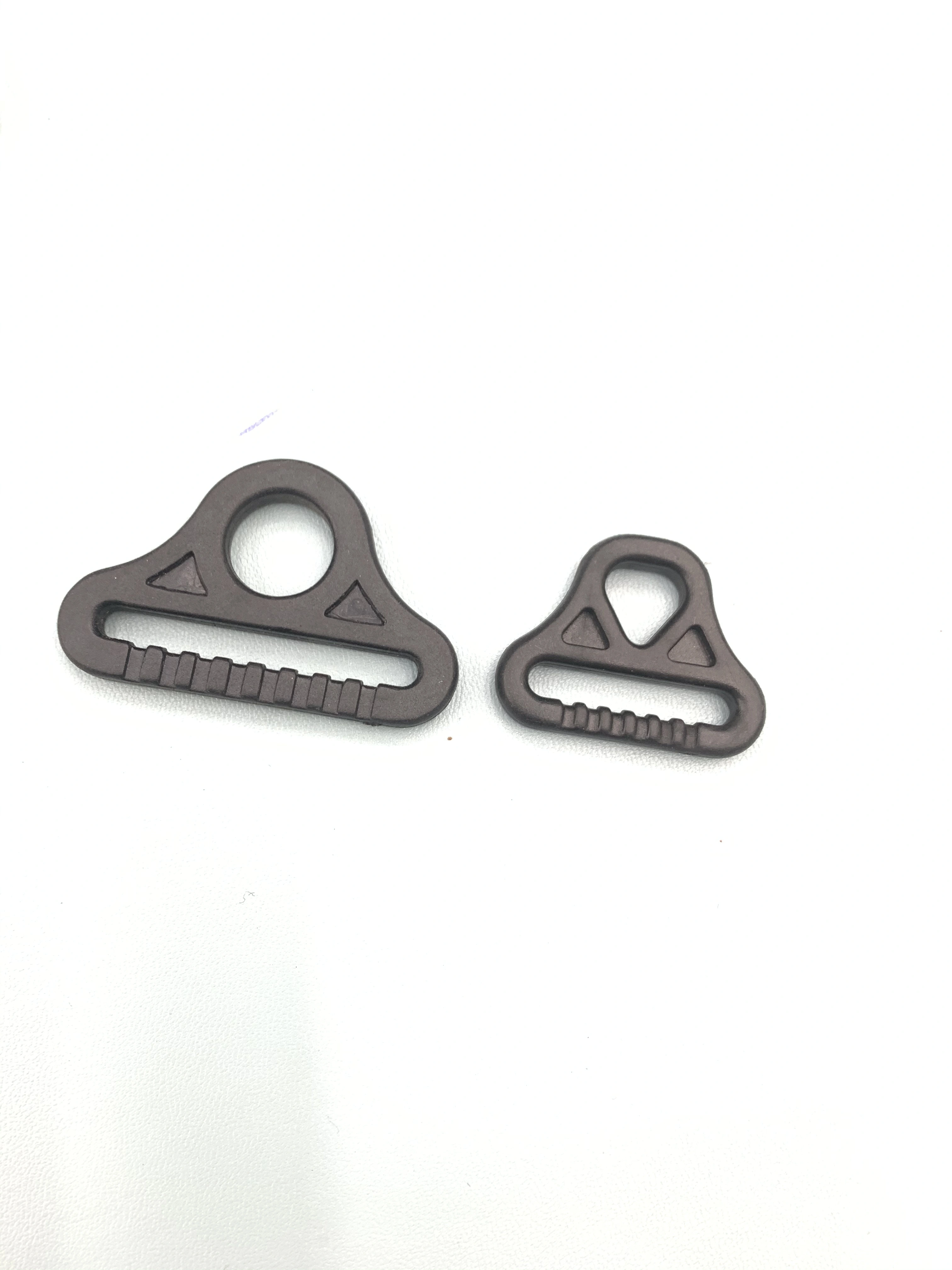 D3111 plastic D-shaped buckle detail image 5