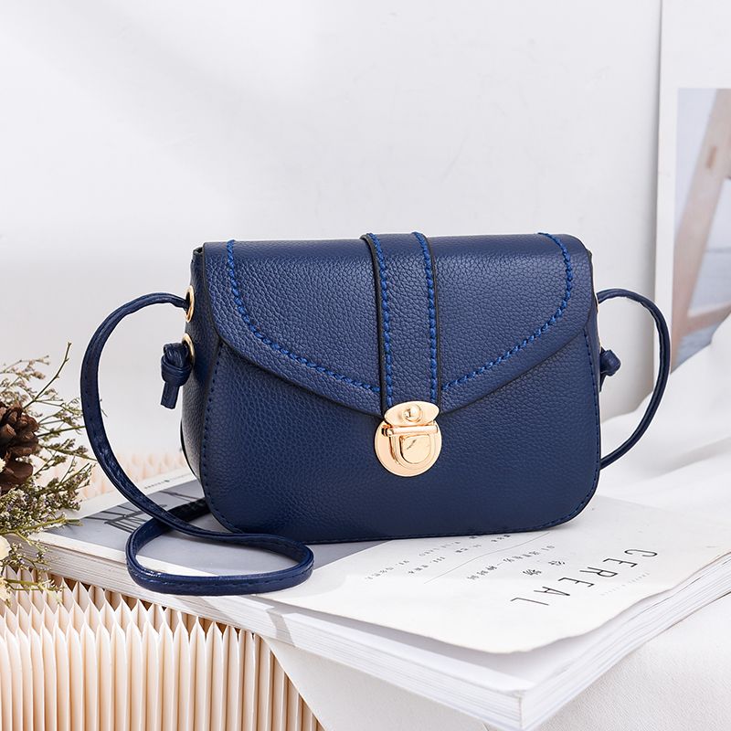 Wholesale of trendy and fashionable single-shoulder bags, new women's handbags, modern new street stall bags for women, and student bags for girls Application Scenario