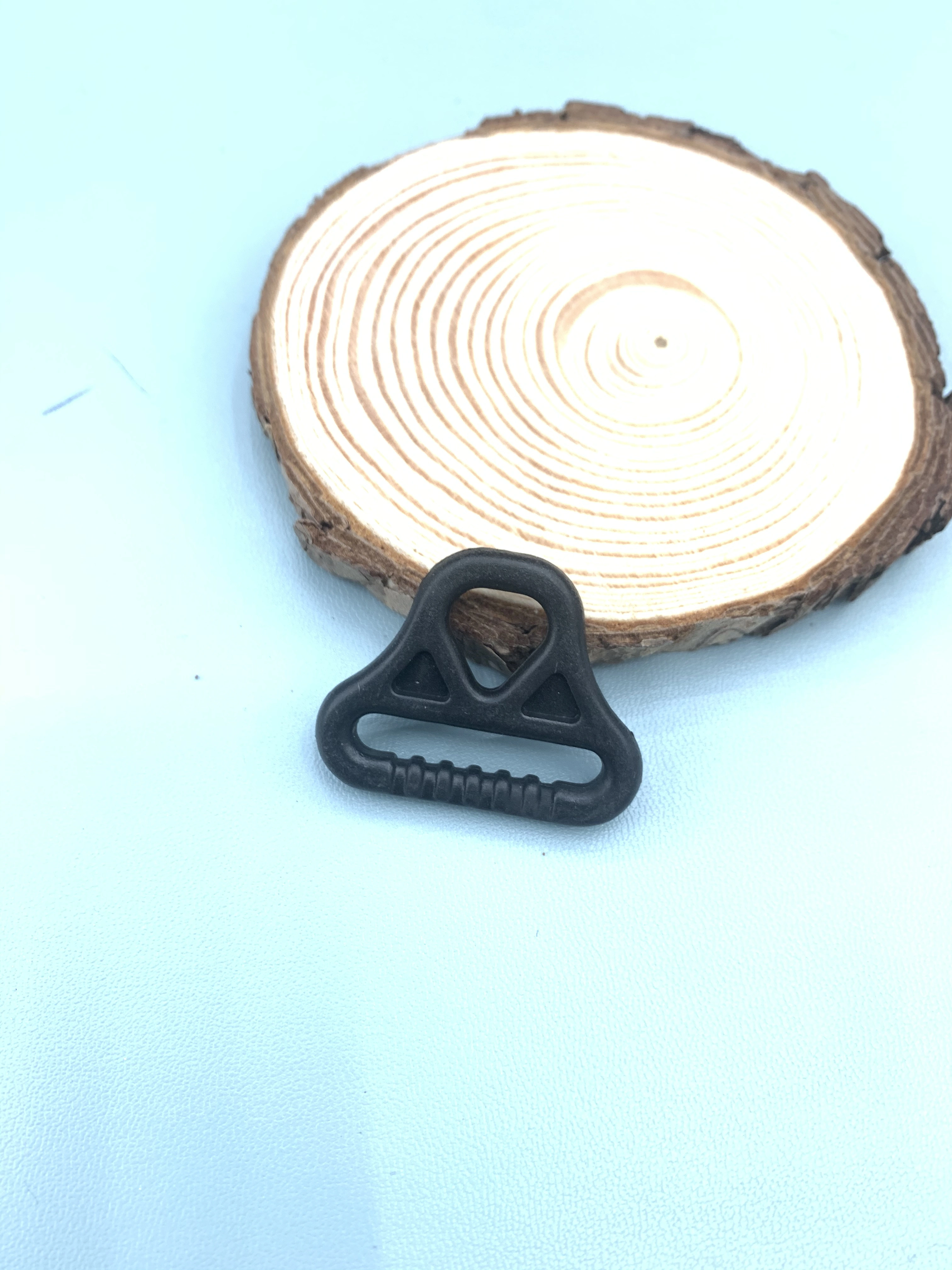 D3111 plastic D-shaped buckle detail image 4