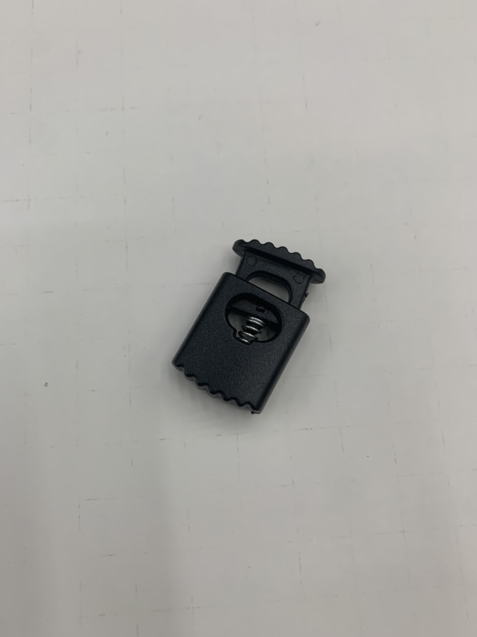 High-end flat single-hole spring buckle