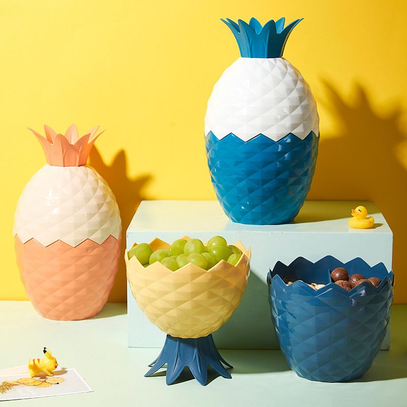 Creative pineapple fruit platter for home living room, fruit storage basket with compartments and contrasting colors, dried fruit and nut platter, snack platter full figure