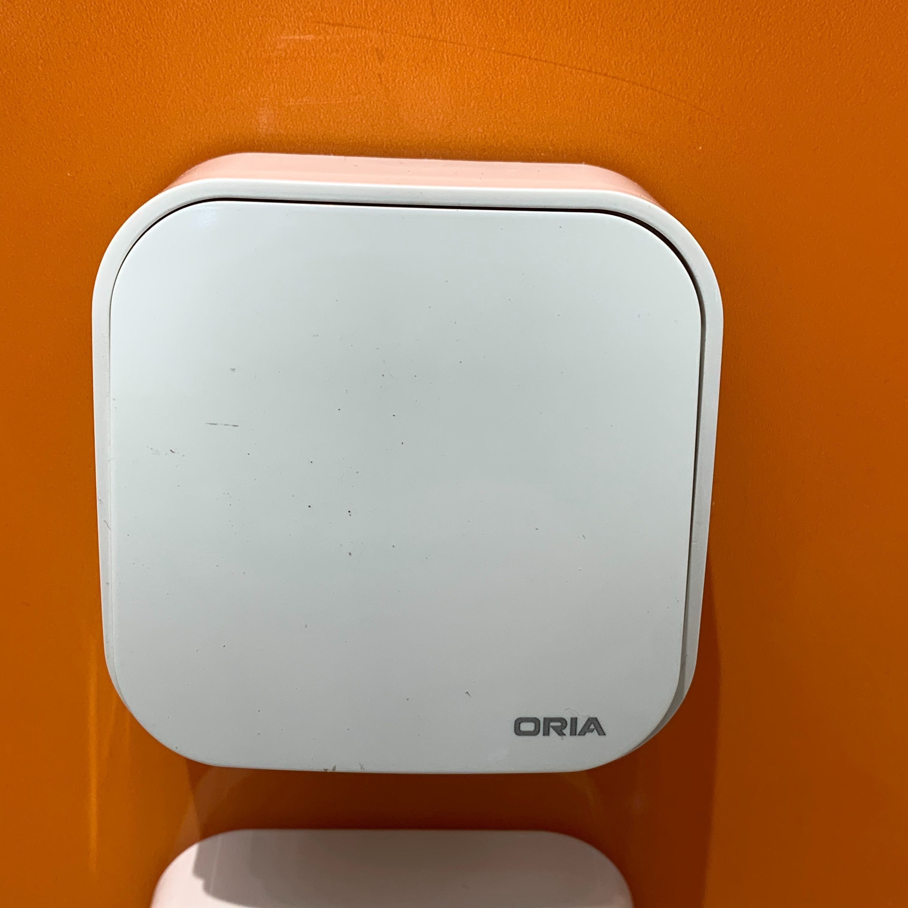 ORIA 欧式明装 10A 220V  白色 一开单控图