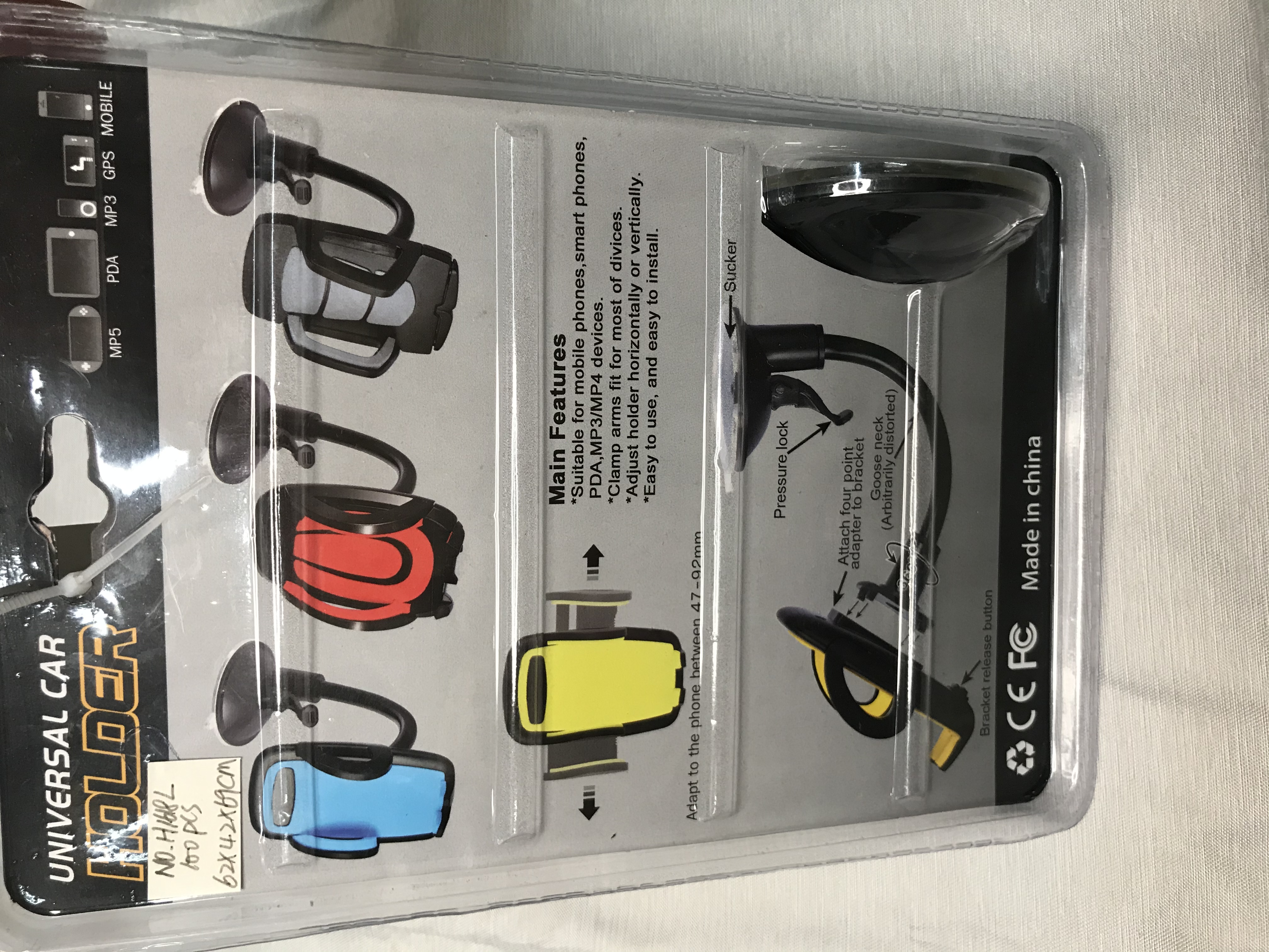 批发汽车挡风玻璃软管自动锁车载手机支架 360°旋转吸盘软管支架白底实物图