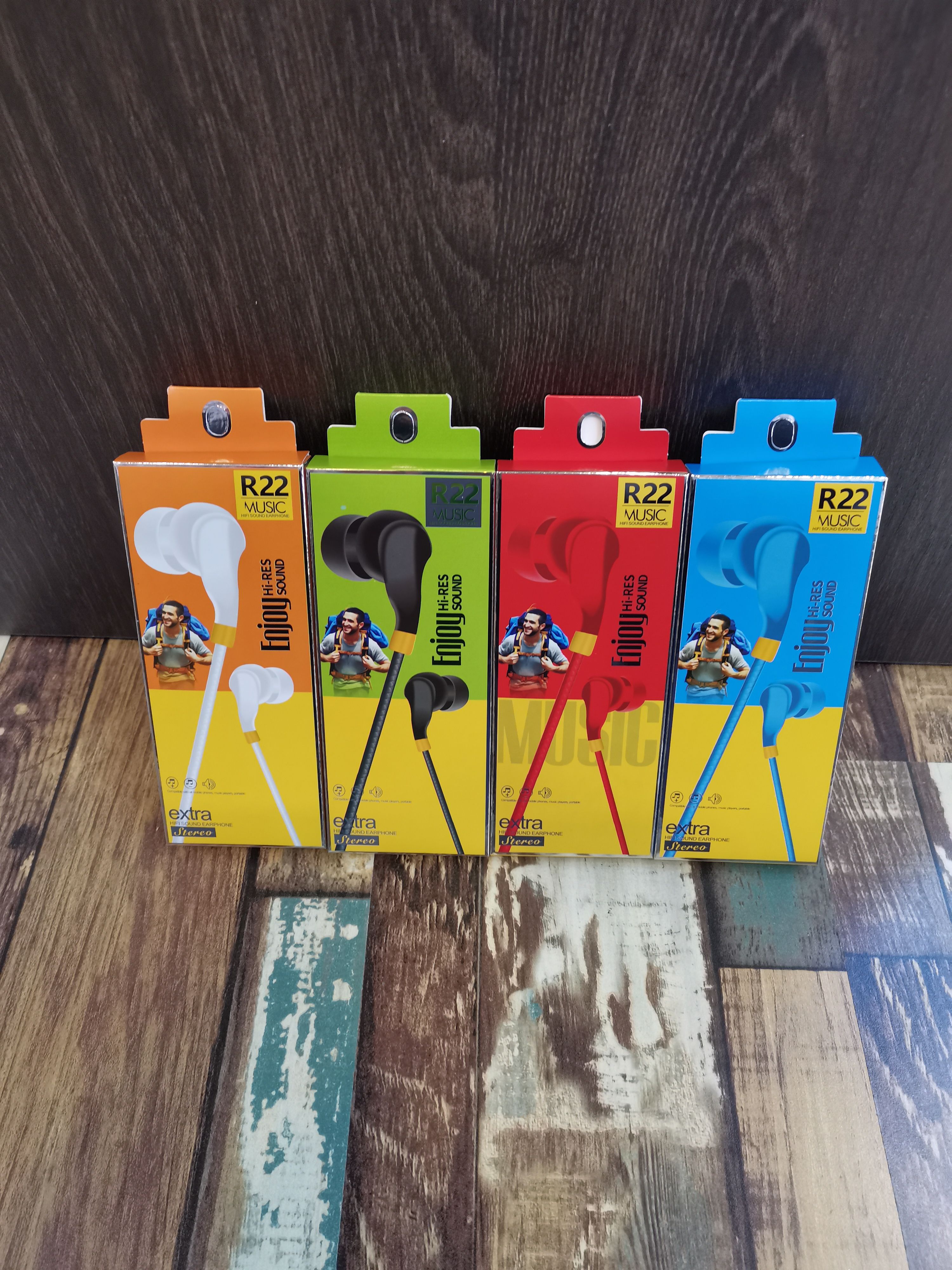 R22 Sogo Headphones, in-ear earphones, earbuds with microphone (Color randomly dispatched) details Picture