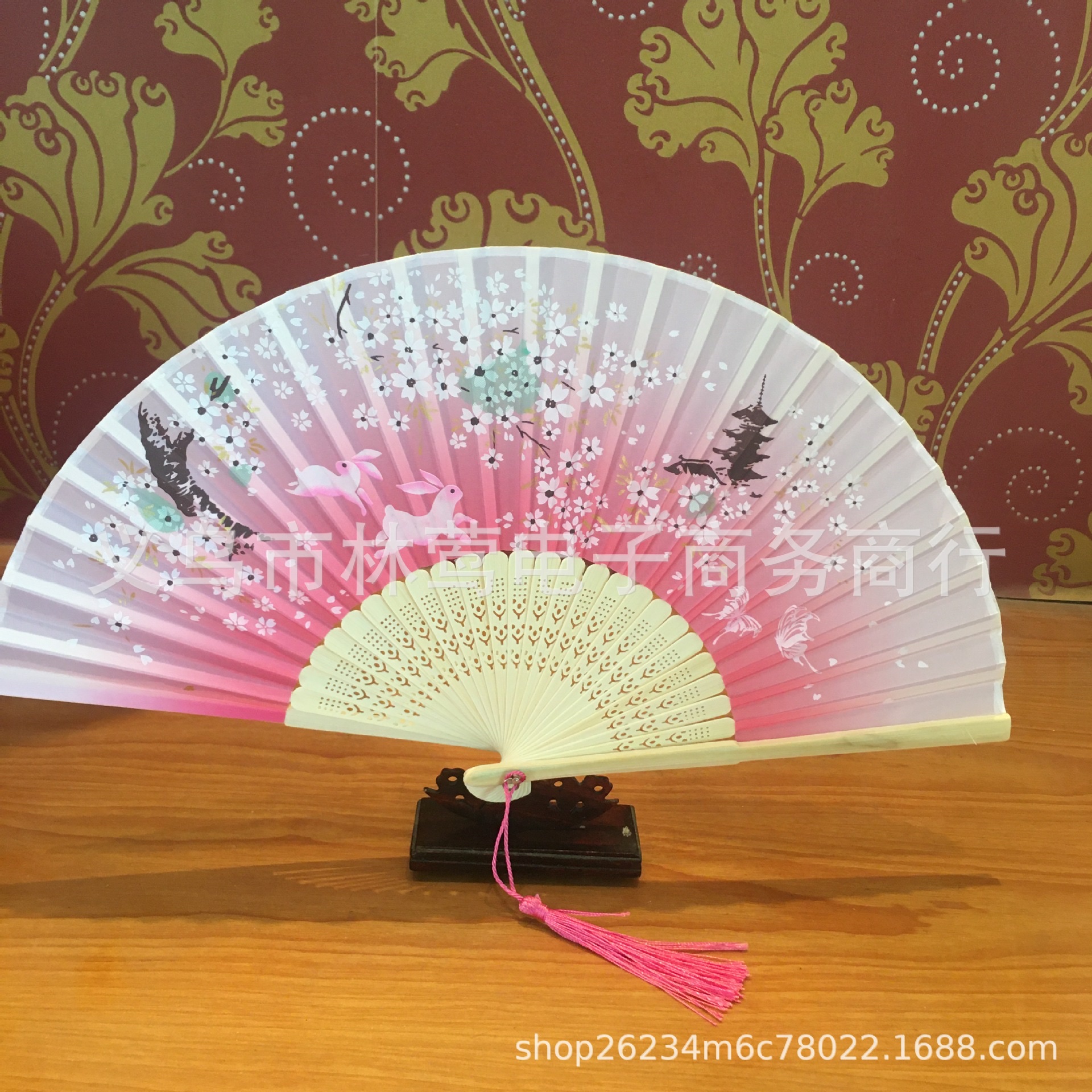 义乌直销夏季竹制磨削手工雕刻家居摆件日式折扇女士一笑详情图11
