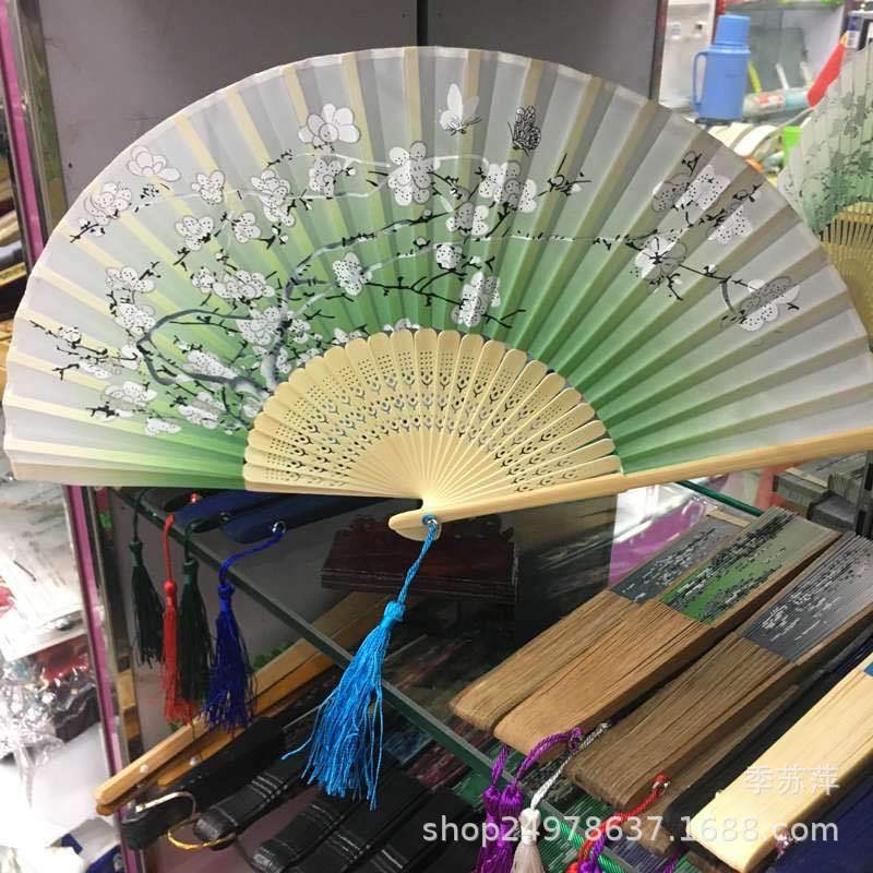 义乌直销夏季竹制磨削手工雕刻家居摆件日式折扇女士一笑详情图1
