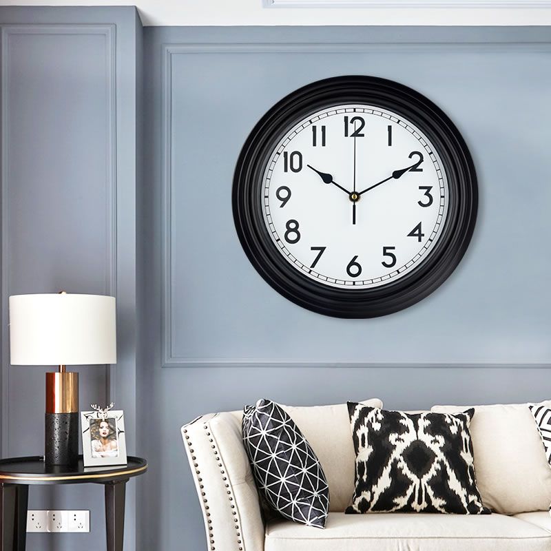 Factory direct sales of 12-inch 30cm European-style simple wall clocks, silent and non-drilling quartz clocks, modern and simple creative clocks for living rooms and bedrooms. Wholesale from the manufacturer details Picture