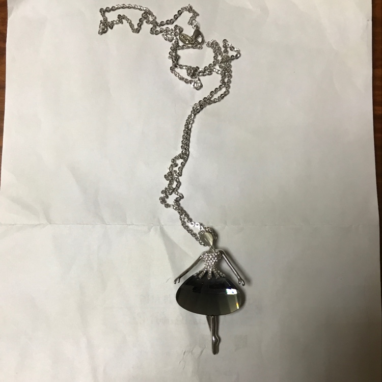 跳舞的女孩项链