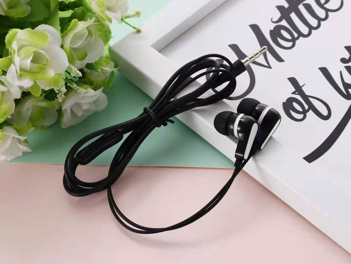 KY-73 Sogo Headphones, in-ear headphones, earbuds with microphone (Color randomly dispatched) detail image 7