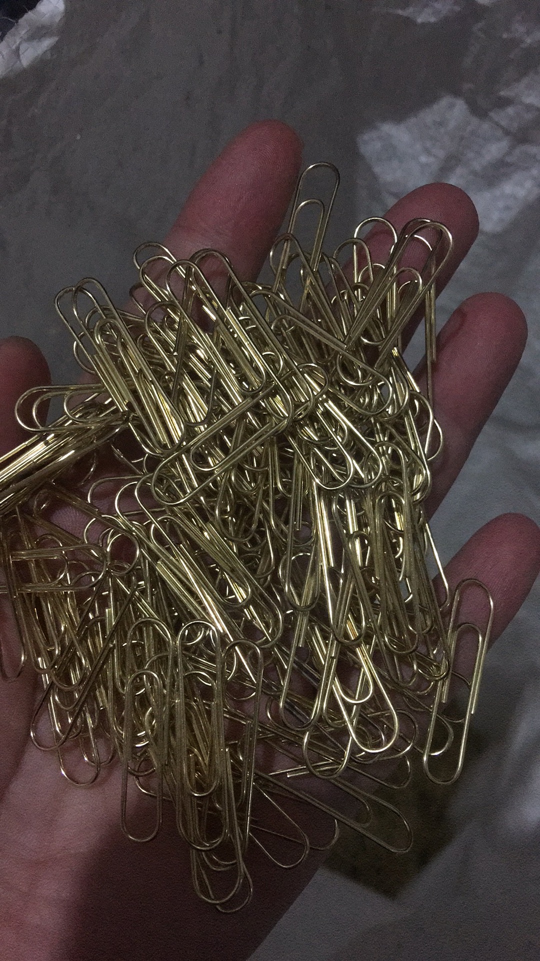 Paper clips, office supplies, colorful bookmarks, creative and cute circular pins, clips, U-shaped pins, anti-rust stamps, spiral pins, small circular pins, paper clips, fixed wholesale stationery, 1 piece undefined