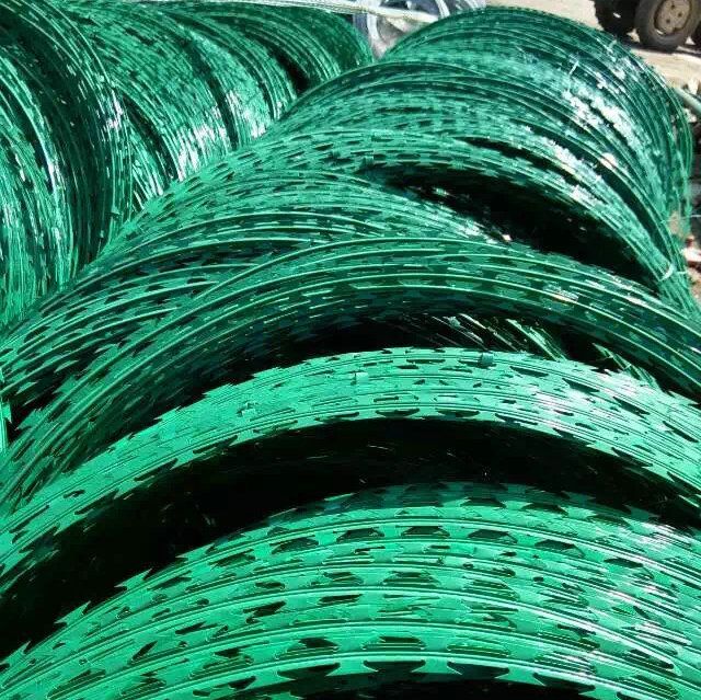 Razor blade barbed rope prison protection bayonet net barbed wire net