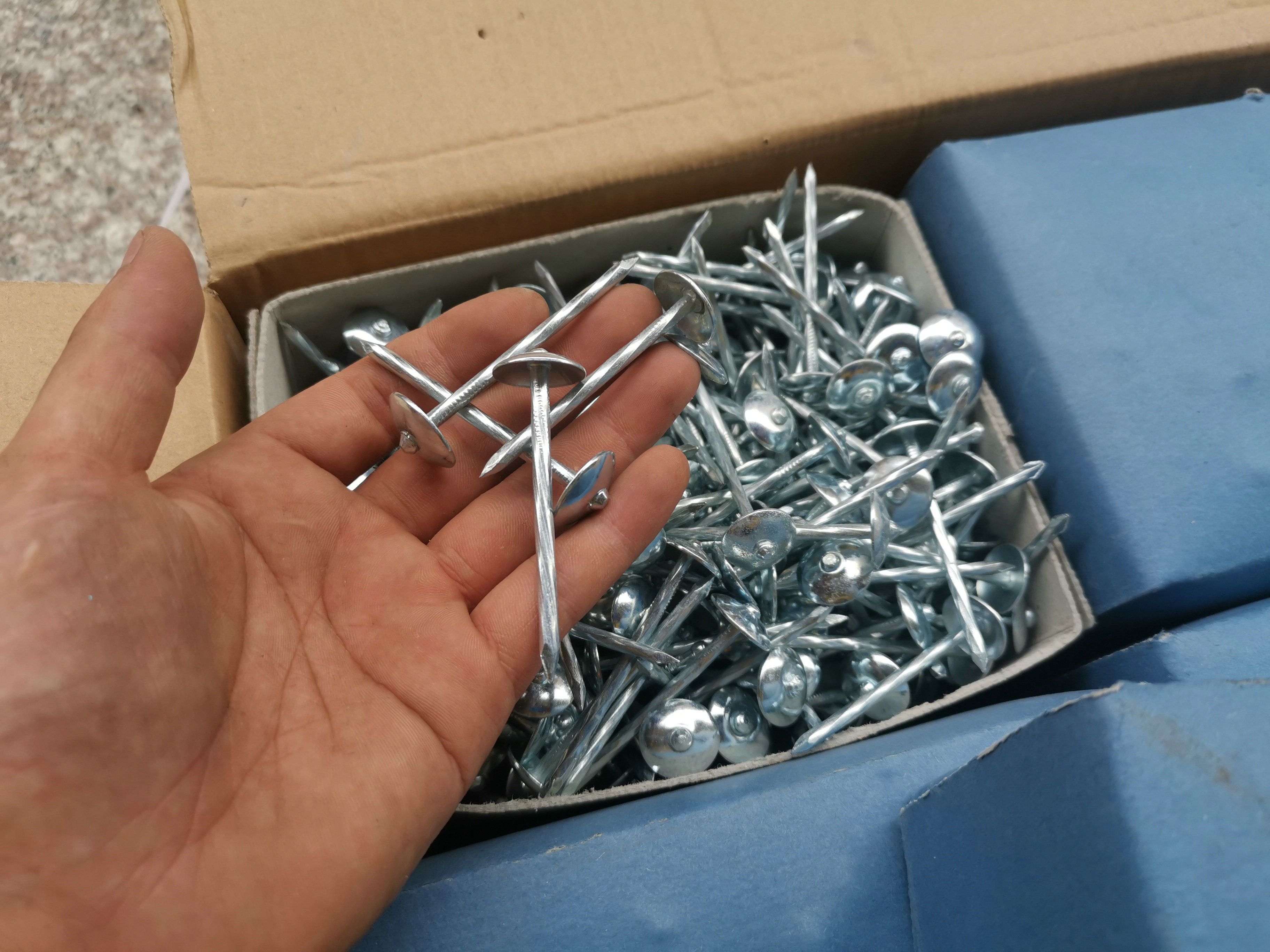Factory direct corrugated nail galvanized hemp pole eight boxes of corrugated nail galvanized