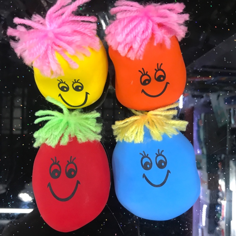 061经典怀旧变脸娃娃，百变公仔，造型玩具，挤压玩具，减压神器，搞笑搞怪表情玩具产品图