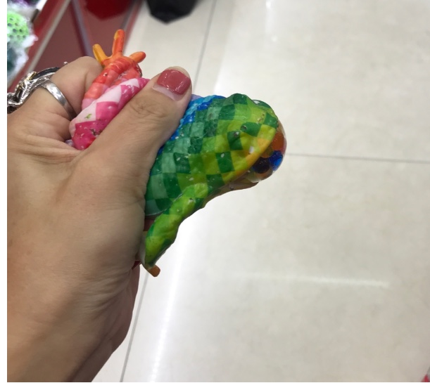 12入展示盒，挤压彩绘青蛙、减压，新奇特造型玩具，变色玩具细节图