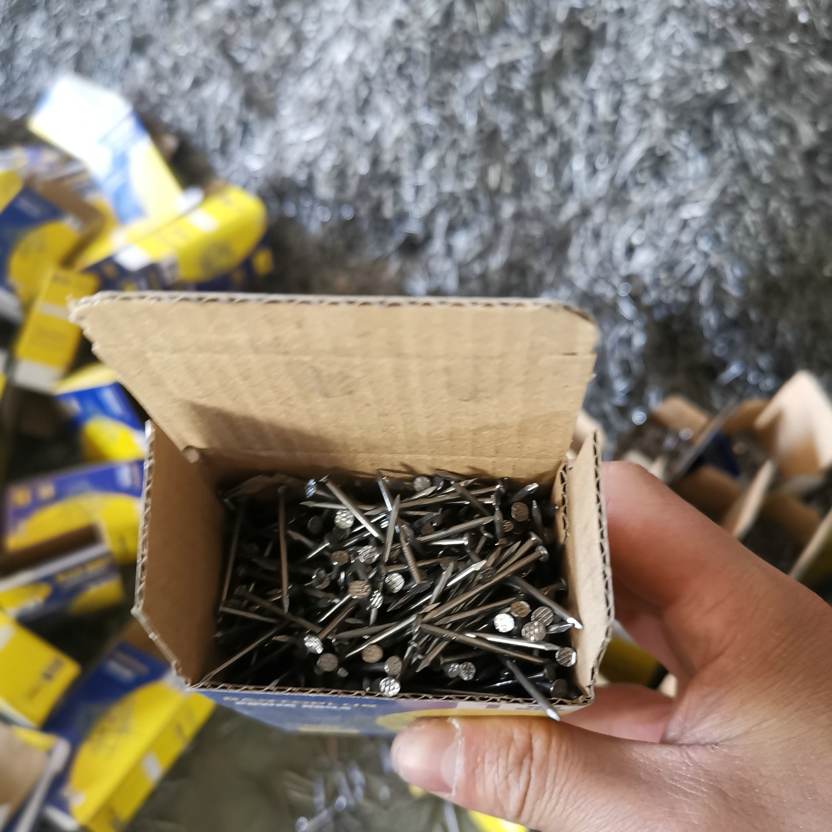 铁钉1.64*28mm l 20box/ctn 铁钉 多种规格详情图2