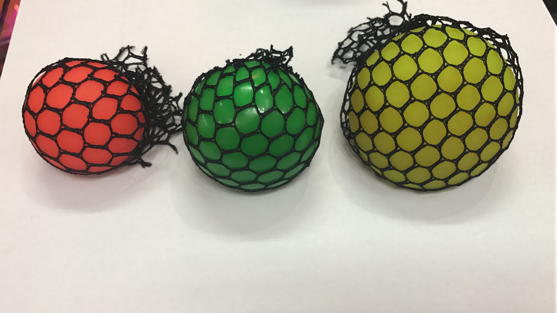 5.0黑网葡萄球，网袋球，变色球，挤压玩具，减压神器，搞笑搞怪玩具细节图